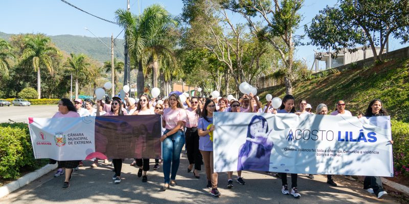 AGOSTO LILÁS: CAMINHADA PRETENDE LEVAR CENTENAS DE PESSOAS ÀS RUAS DE EXTREMA