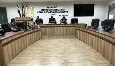 COMISSÕES PERMANENTES DEBATEM PROJETOS VOLTADOS AO FUNCIONALSMO E DESENVOLVIMENTO SETORIAL DE EXTREMA