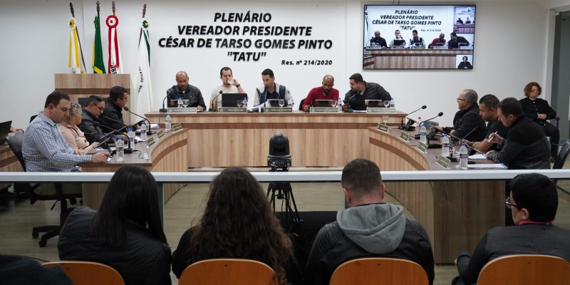 14ª REUNIÃO DA CÂMARA DESTACA DEMANDAS E PROJETOS RELEVANTES PARA EXTREMA