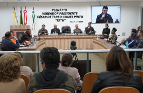 POPULAÇÃO LOTA PLENÁRIA DA CÂMARA NA 2ª AUDIÊNCIA PÚBLICA DA LDO