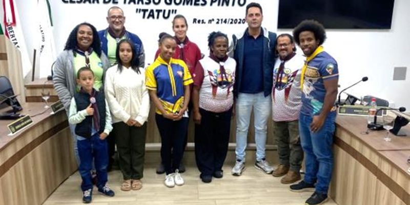 CLUBES DE AVENTUREIROS E DESBRAVADORES DA IGREJA ADVENTISTA DO SÉTIMO DIA APRESENTAM PROJETOS À CÂMARA