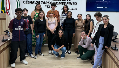 ESTUDANTES DEFINEM PROPOSTAS NA PLENÁRIA MUNICIPAL DO PJ 2025