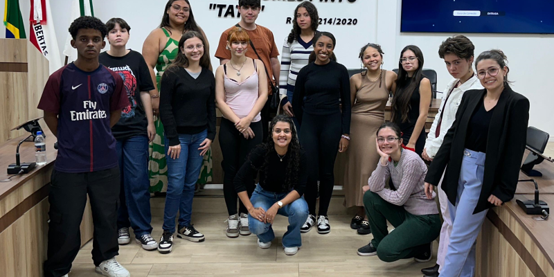 ESTUDANTES DEFINEM PROPOSTAS NA PLENÁRIA MUNICIPAL DO PJ 2025
