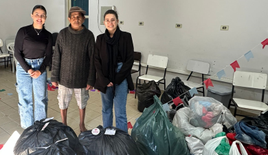 CÂMARA REALIZA 4ª ENTREGA DA CAMPANHA DO AGASALHO E AQUECE MAIS DE 120 FAMÍLIAS