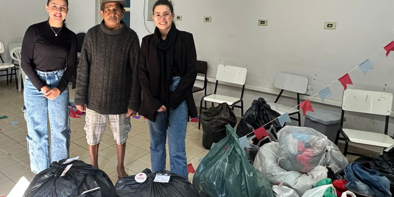 CÂMARA REALIZA 4ª ENTREGA DA CAMPANHA DO AGASALHO E AQUECE MAIS DE 120 FAMÍLIAS