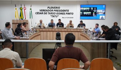 21ª REUNIÃO ORDINÁRIA APROVA 10 PROJETOS E 23 INDICAÇÕES 