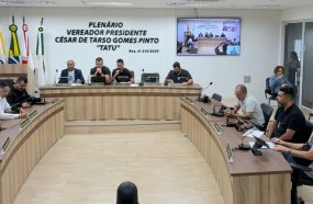 CÂMARA REALIZA 14ª REUNIÃO EXTRAORDINÁRIA