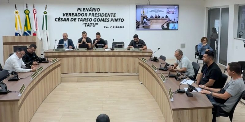 CÂMARA REALIZA 14ª REUNIÃO EXTRAORDINÁRIA