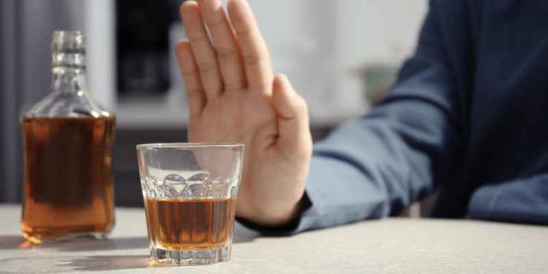 PROCON CÂMARA FAZ ALERTA SOBRE BEBIDAS ALCOÓLICAS ADULTERADAS