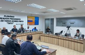 CÂMARA REALIZA 18ª REUNIÃO EXTRAORDINÁRIA
