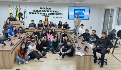 ALUNOS DO SENAI PARTICIPAM DE VISITA GUIADA DO PROJETO “CÂMARA DE PORTAS ABERTAS”