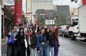 PARLAMENTO JOVEM DE EXTREMA VIVENCIA DIVERSIDADE CULTURAL EM VISITA AO BAIRRO DA LIBERDADE, EM SÃO PAULO