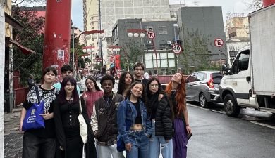 PARLAMENTO JOVEM DE EXTREMA VIVENCIA DIVERSIDADE CULTURAL EM VISITA AO BAIRRO DA LIBERDADE, EM SÃO PAULO