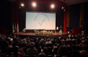 ALUNOS DESTAQUES SÃO PREMIADOS PELO PROJETO GABARITANDO, DA ESCOLA DO LEGISLATIVO
