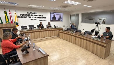 2ª REUNIÃO EXTRAORDINÁRIA DO LEGISLATIVO VOTA PROJETO DE FOMENTO CULTURAL