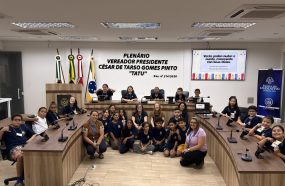 PROJETO CÂMARA DE PORTAS ABERTAS RECEBE ALUNOS DA E.M. MARISTELA CARNIEL ONISTO