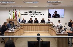 CÂMARA DESTACA PROJETOS NAS ÁREAS DE EDUCAÇÃO, ESPORTE E DESENVOLVIMENTO NA 7ª REUNIÃO