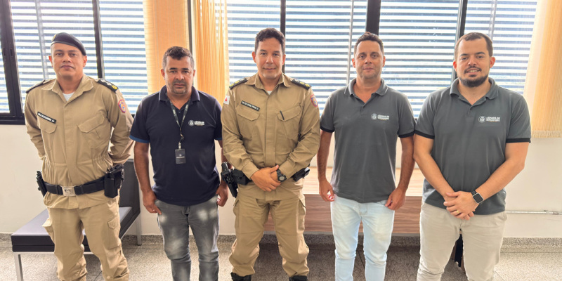 SEGURANÇA FORTALECIDA: NOVO COMANDO DO 59º BPM CONSOLIDA PARCERIA ENTRE OS PODERES EM EXTREMA