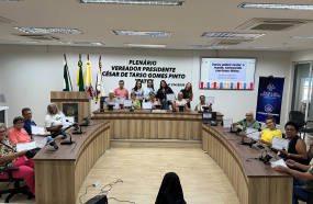 PROJETO CÂMARA DE PORTAS ABERTAS RECEBE IDOSOS DO CRAS