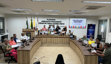 PROJETO CÂMARA DE PORTAS ABERTAS RECEBE IDOSOS DO CRAS