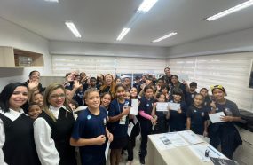 PROJETO CÂMARA DE PORTAS ABERTAS RECEBE ESTUDANTES DA ESCOLA OSVALDO DE OLIVEIRA