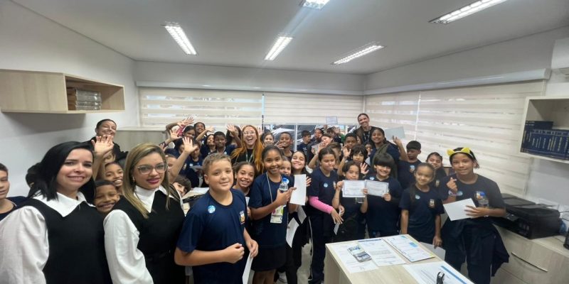 PROJETO CÂMARA DE PORTAS ABERTAS RECEBE ESTUDANTES DA ESCOLA OSVALDO DE OLIVEIRA